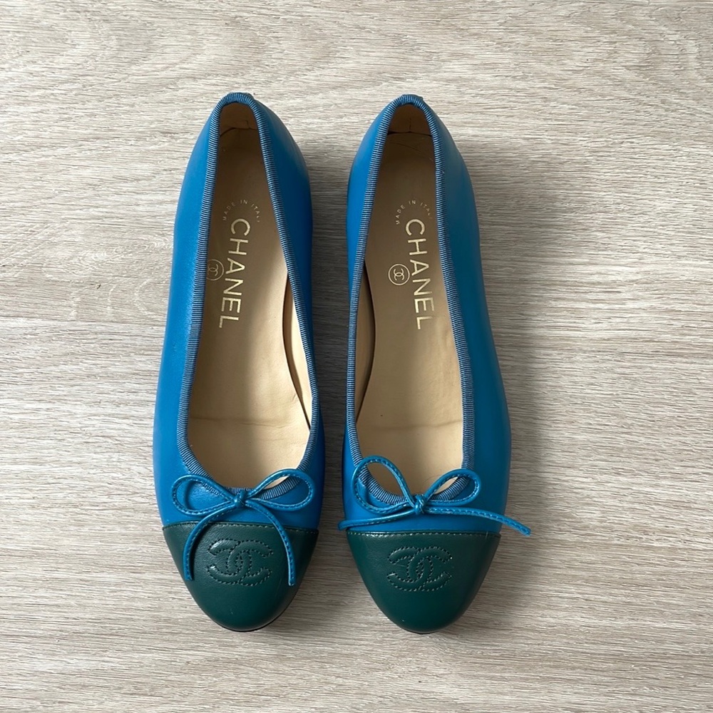 Women’s genuine leather flats